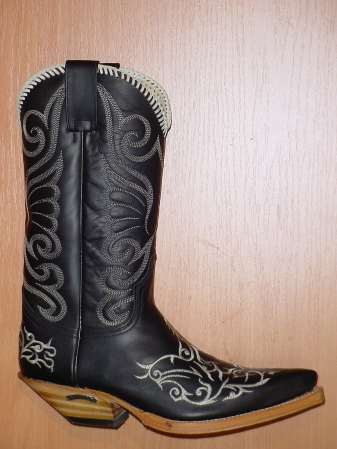 Sendra Boots schwarz - hell-gestickt